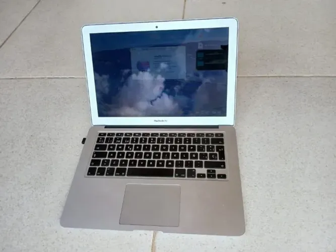 Mac Book Air