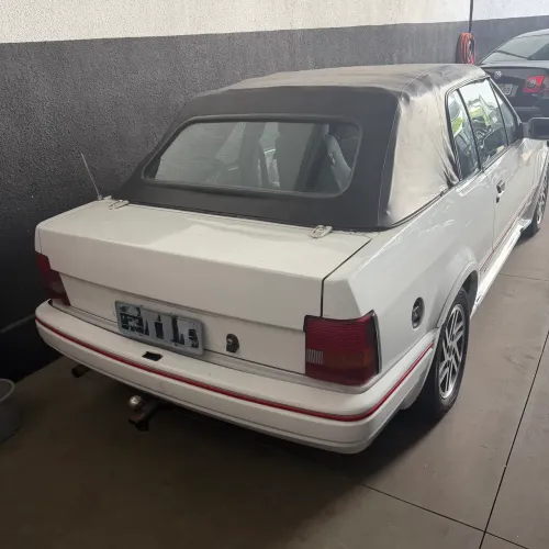 Ford Escort XR3 1.8 / 1.6 Conversível 1992