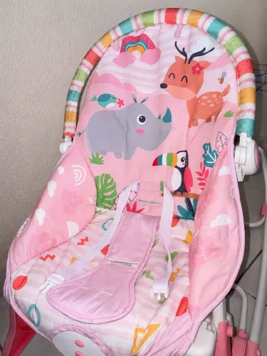Cadeira para BEBÊ toca musica e vibra