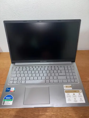 ASUS Vivobook 15 Intel i5 13ª Geração 512GB SSD - Zerado / Sem Uso