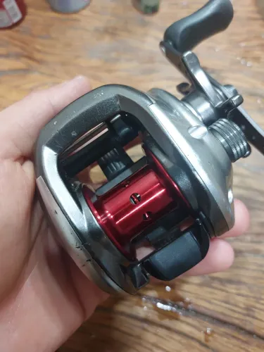Carretilha Shimano Scorpion DC7
