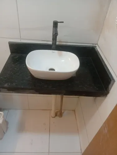 Bancada de banheiro de verde Ubatuba
