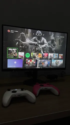 Xbox Series S + 2 Controles + Monitor AOC - Kit Completo Pronto para Jogar!