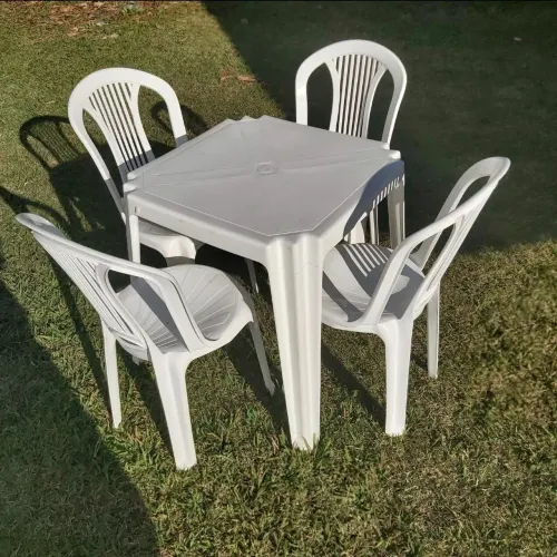 Mesas e cadeiras de plástico pvc