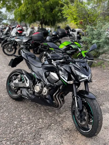 KAWASAKI Z800
