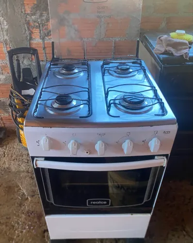 Fogão Realce Ares Plus 4 bocas - Usado