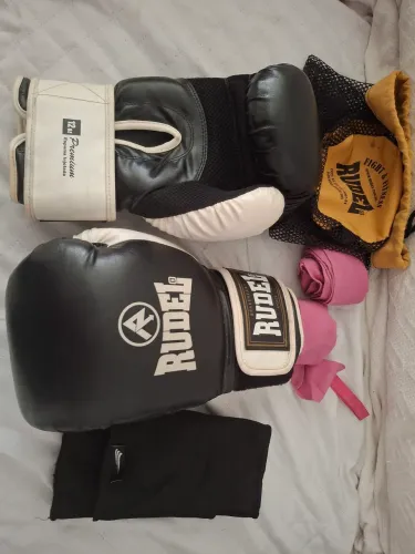 ? Luva de Boxe e Muay Thai Rudel 12 oz
