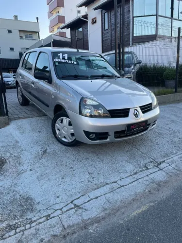 Renault Clio Hi-flex 1.0 16V 5P 2011