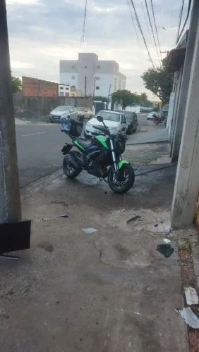 BAJAJ 400 motor