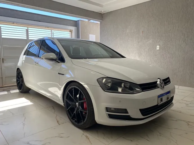 Volkswagen Golf Highline 1.4 TSI 140cv Aut. 2014