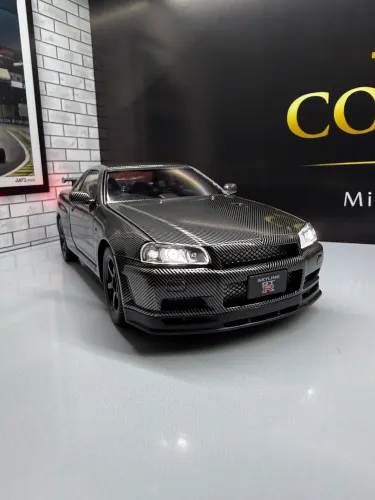 Miniatura Nissan Skyline GTR R34 escala 1:24 