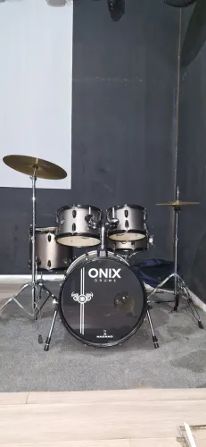 Bateria acústica Onix completa
