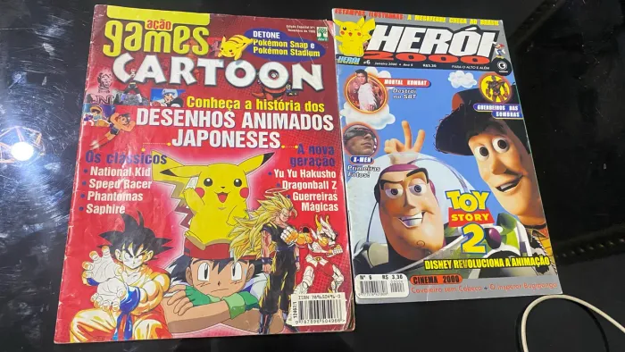 Revistas antigas ação games e herói 2000