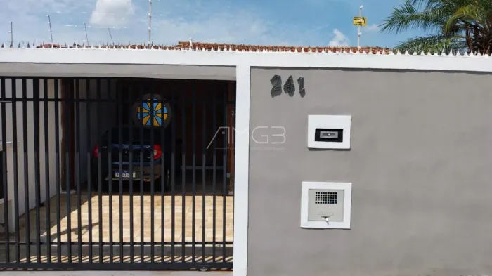 Casa com 345m² a venda na vila Nogueira