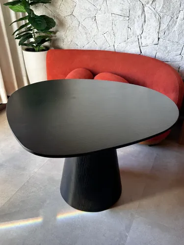 Mesa orgânica em lâmina de madeira natural - Impecável! Sem detalhes