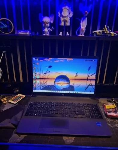Notebook Intel i7 11 Geração, Funcionando tudo, bateria excelente 