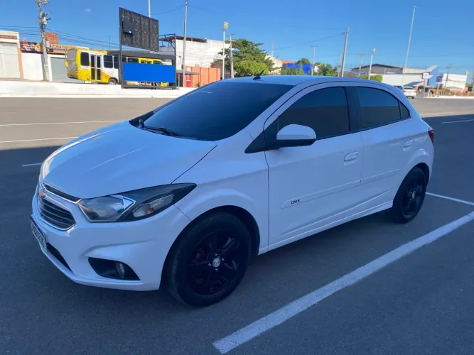 Chevrolet Onix Hatch LTZ 1.4 8V Flex Mec. 4P 2018