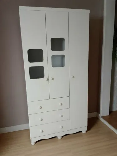 Guarda roupa infantil 