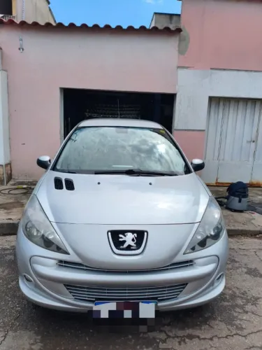 Peugeot 207 Quiksilver 1.6 Flex 16V 5P 2012