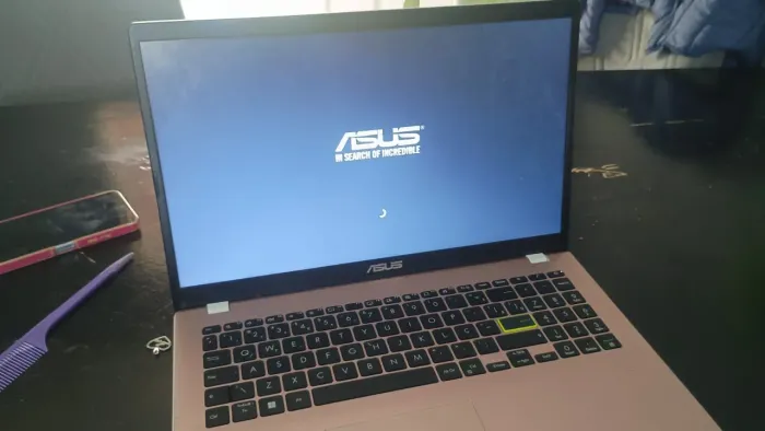 Notebook azus muito novo, oportunidade