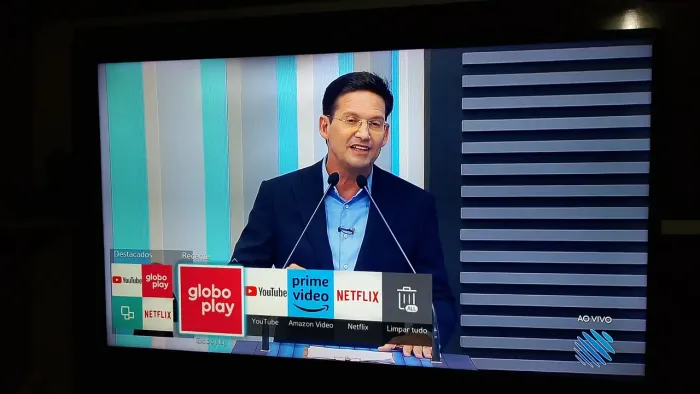 Vendo Smart Tv Samsung,49pol. Nota Fiscal.