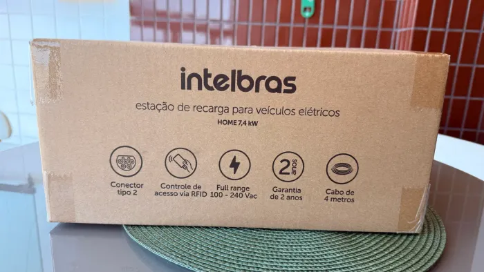 Wall BOX 7.4 KW Intelbras para carregar veículo elétrico