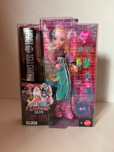 Monster High Lagoona Blue Core Refresh 2