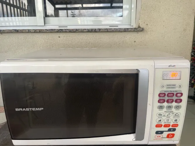 Microondas 30 litros 220v