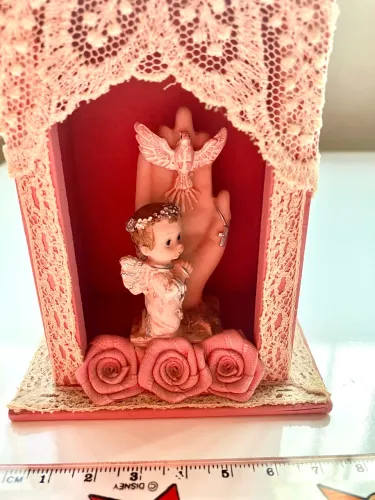 Anjo da guarda menina oratório rosa