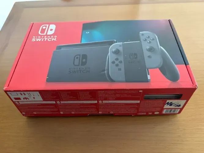 Nintendo Switch V2 (Bateria Estendida) - Caixa Completa - Único Dono