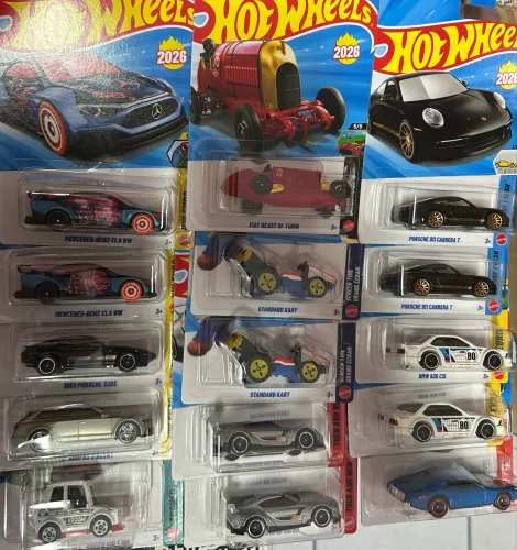 Hot Wheels mainline R$ 27,00/cada