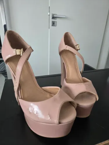 Salto rosa/salmão tamanho 35