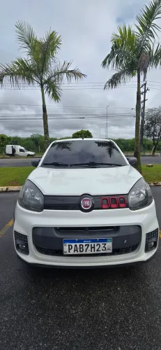 Fiat Uno Sporting 1.4 EVO Fire Flex 8V 4P 2015