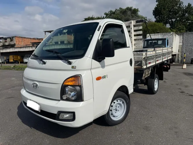 Hyundai HR 2.5 TCI Diesel (rs/rd) 2013