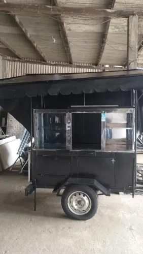 Vende-Se Reboque churrasquinho