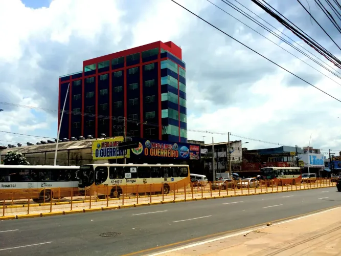 Lene Pegado Aluga Prédio Comercial de 7 Andares na Rod Augusto Montenegro