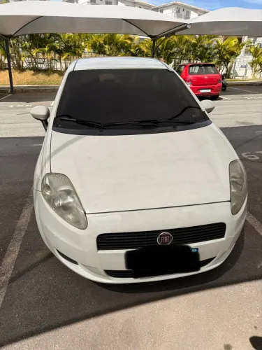 Fiat Punto Attractive 1.4 Fire Flex 8V 5P 2011