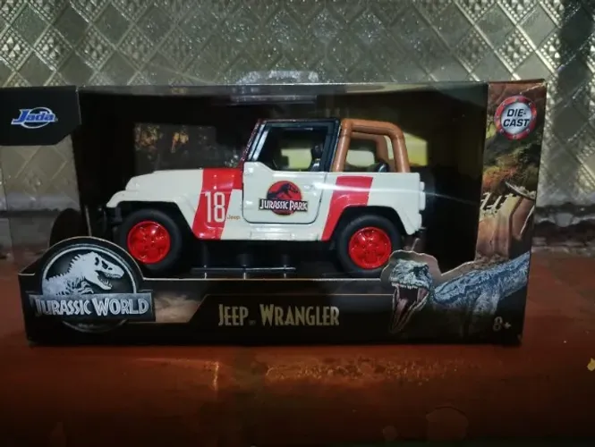 Jeep Wrangler Jurassic Park Jada Toys - Escala 1:32
