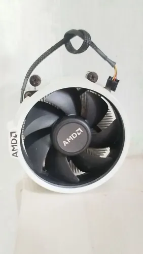 Cooler Para Processador AMD Wraith Spire