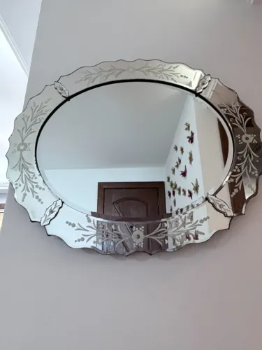 Relíquia, espelho oval em vidro trabalhado, estilo vintage, Art Déco com toque artesanal