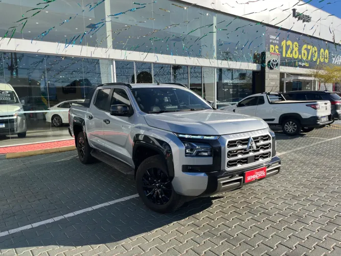 Mitsubishi TRITON Katana 2.4 CD 4X4 TB Diesel Aut. 2026
