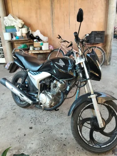 Vende-se Moto