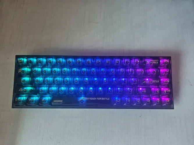 Teclado mecânico sem fio Redragon TS68 RGB Bluetooth/2.4GHz