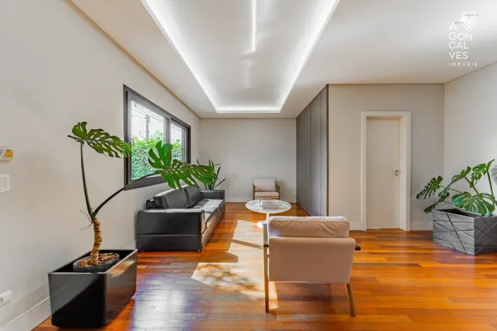 Casa comercial Mobiliada, Vista Alegre, Curitiba.