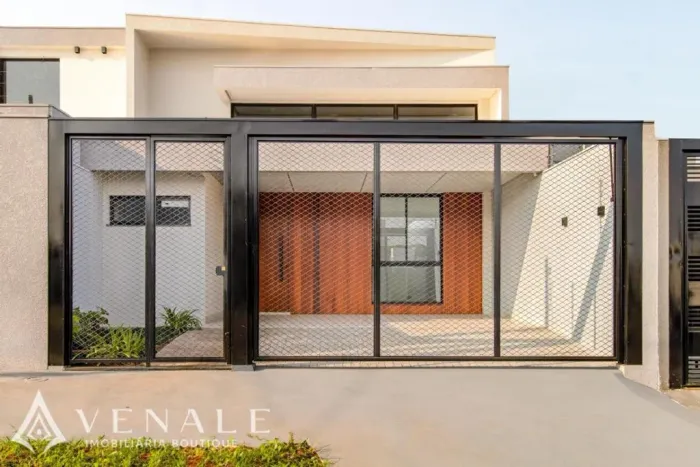 Casa à venda em Maringá, Bom Jardim, com 3 quartos, com 157.95 m²