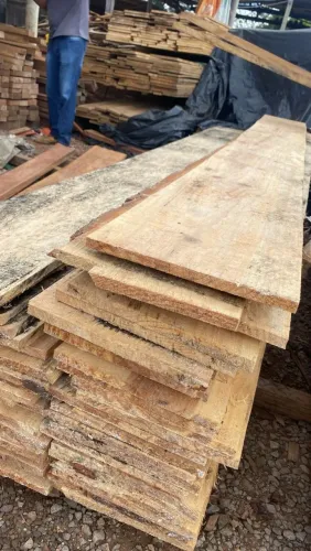 Tábuas e Sarrafos de Pinus - Várias Medidas - A partir de R$ 7,50