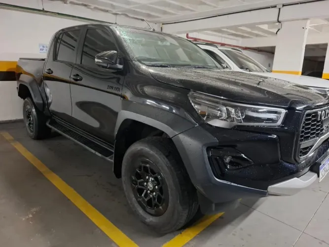 Toyota Hilux CD Gr-s 4X4 2.8 TDI Dies. Aut. 2024