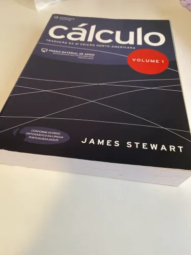 Livro Usado de Cálculo volume 1. James Stewart, 6ª edição.