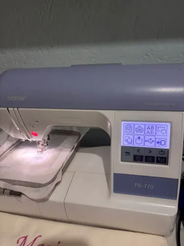 Máquina De Bordar Brother Pe770