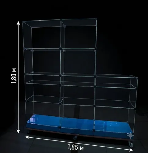 Vitrine de vidro com base de ferro e rodinhas